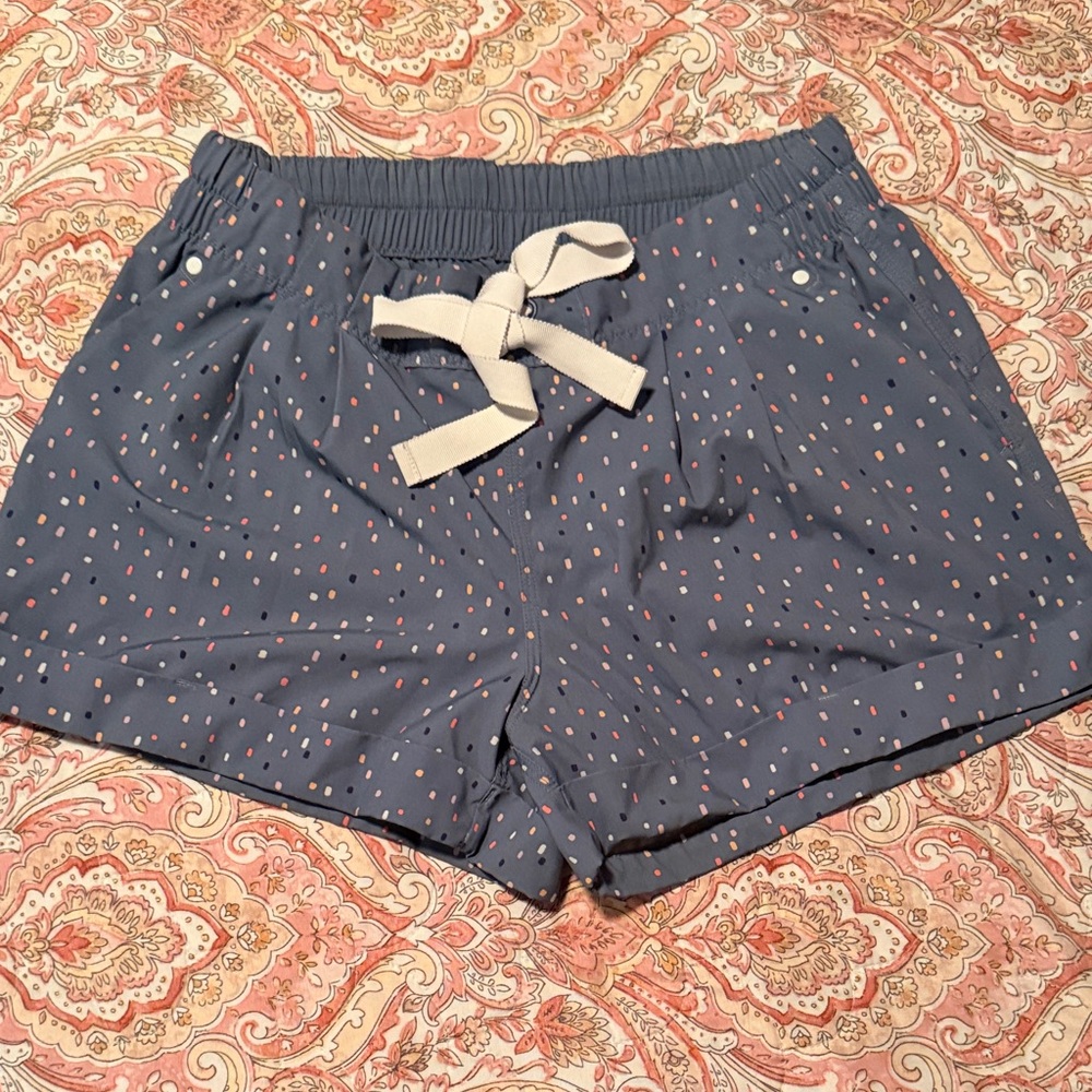 lululemon athletica Navy and Pink High Waist Shorts